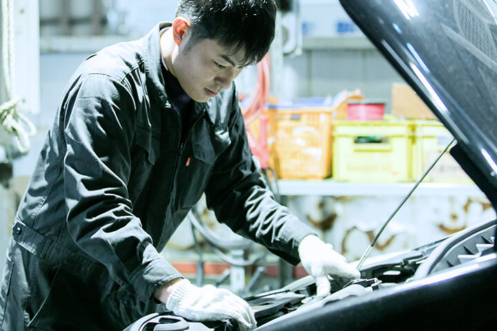 自動車整備工場（東福自動車工業）